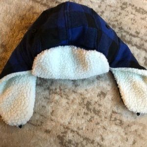 Old Navy trapper hat